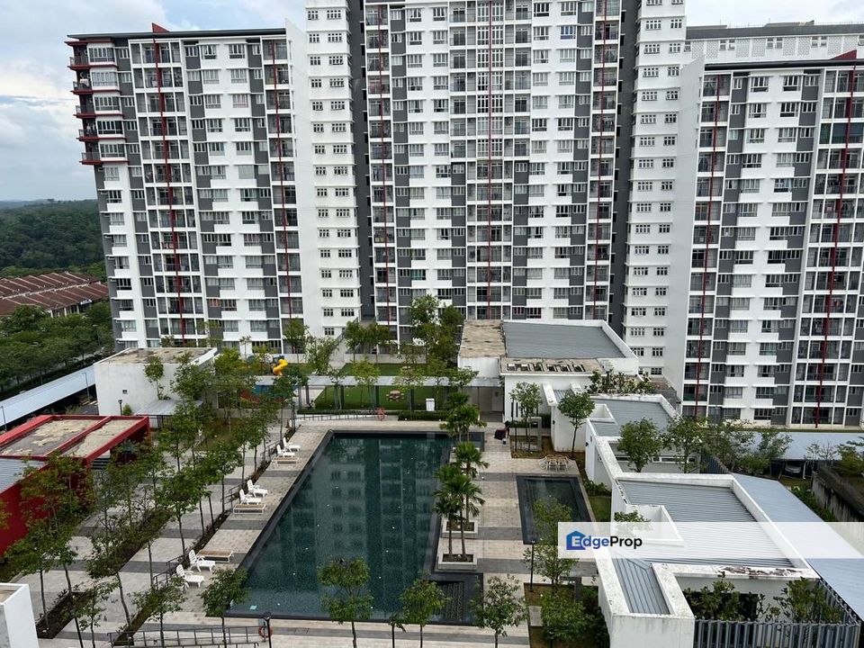 Kalista 2 Seremban 2 Fully Furnished with 3R2B and 2 Carparks. 2k Only, Negeri Sembilan, Seremban