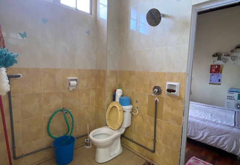 2 Storey Bunggalow at Tmn Desa Sutera, Seberang Jaya 