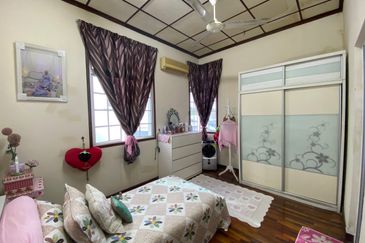 2 Storey Bunggalow at Tmn Desa Sutera, Seberang Jaya 