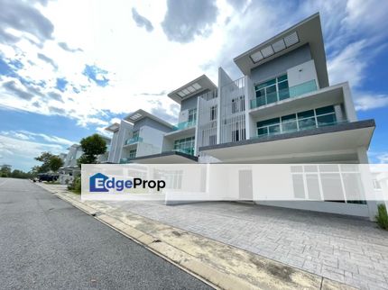 3 storey semiD in Clover, Selangor, Cyberjaya