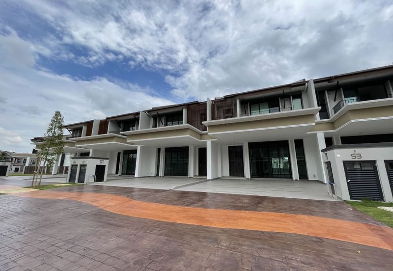 Isle of Botanica, Setia Eco Glades