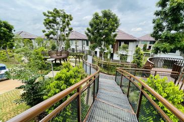 Isle of Botanica, Setia Eco Glades