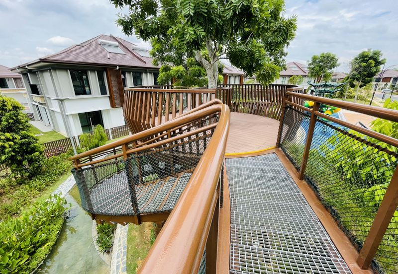 Isle of Botanica, Setia Eco Glades