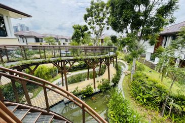 Isle of Botanica, Setia Eco Glades