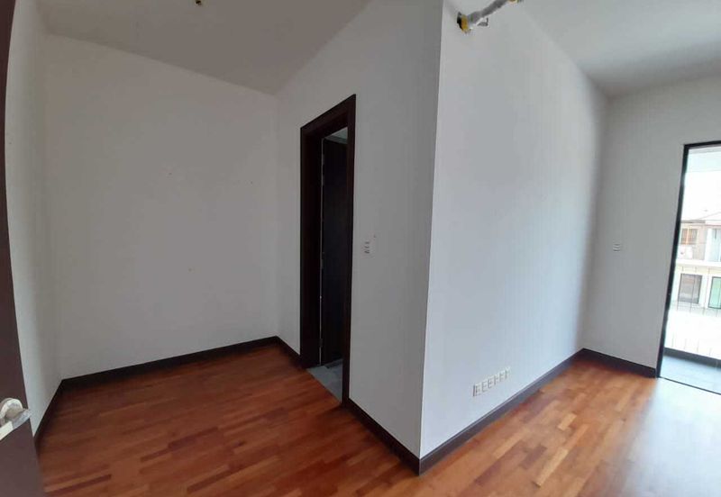 Isle of Botanica, Setia Eco Glades