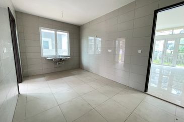 Eastern Heritage, Setia Eco Glades