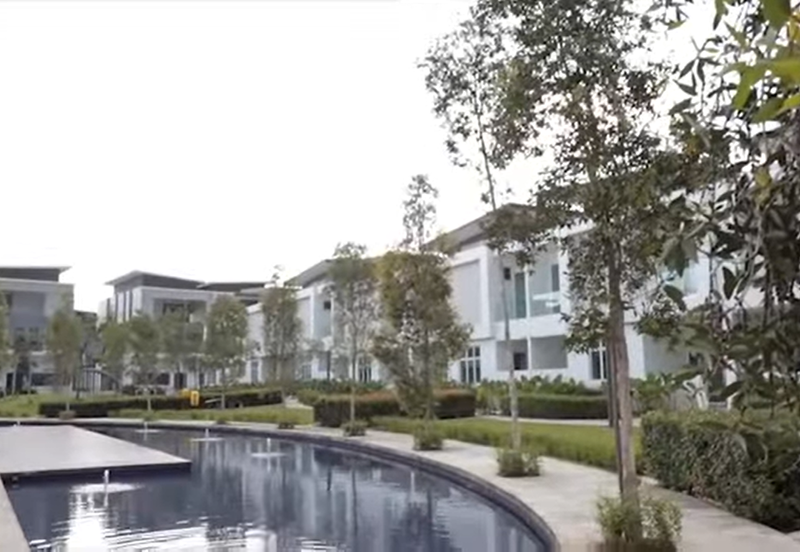 Trillium, Perdana Lakeview East