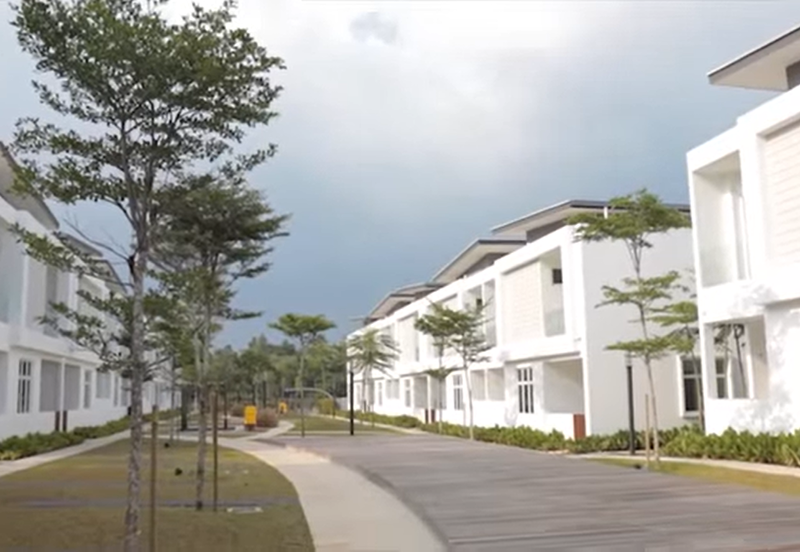 Trillium, Perdana Lakeview East