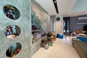 Trillium, Perdana Lakeview East