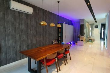 Trillium, Perdana Lakeview East