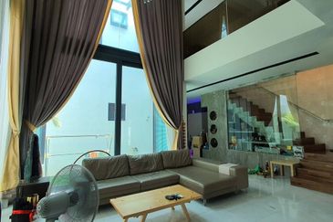 Trillium, Perdana Lakeview East