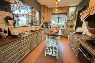 Eastern Heritage, Setia Eco Glades