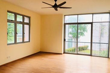 Symphony Hills Schubert