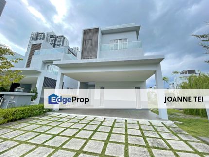 LAKEFRONT VILLA 4 STOREY BUNGALOW WITH LIFT, Selangor, Cyberjaya