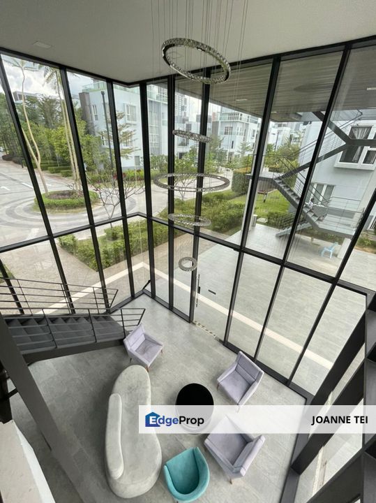 LAKEFRONT VILLA 4 STOREY BUNGALOW WITH LIFT, Selangor, Cyberjaya