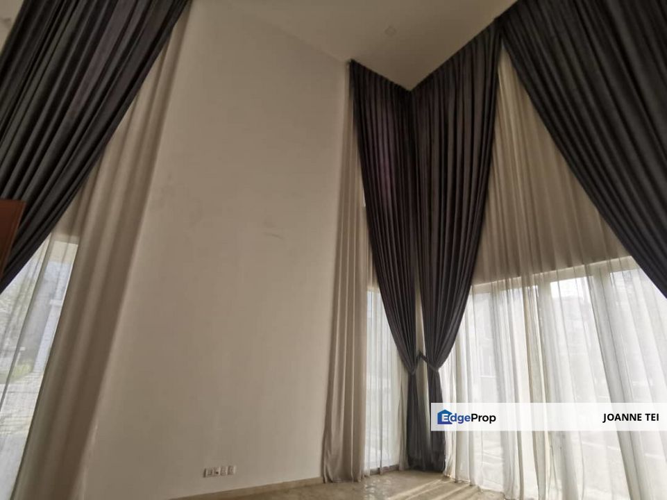 LAKEFRONT VILLA 4 STOREY BUNGALOW WITH LIFT, Selangor, Cyberjaya