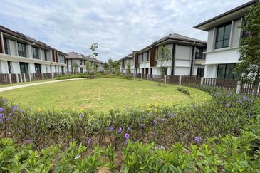 Isle of Botanica, Setia Eco Glades