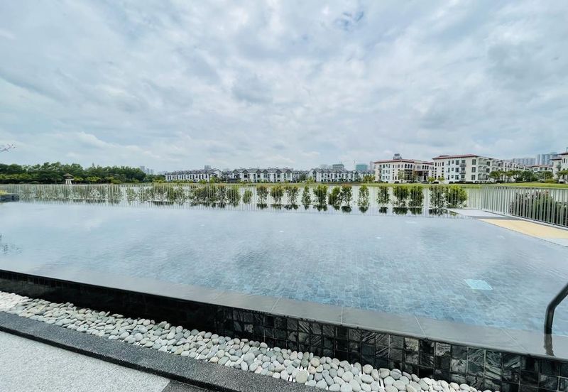 Isle of Botanica, Setia Eco Glades