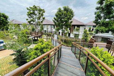 Isle of Botanica, Setia Eco Glades
