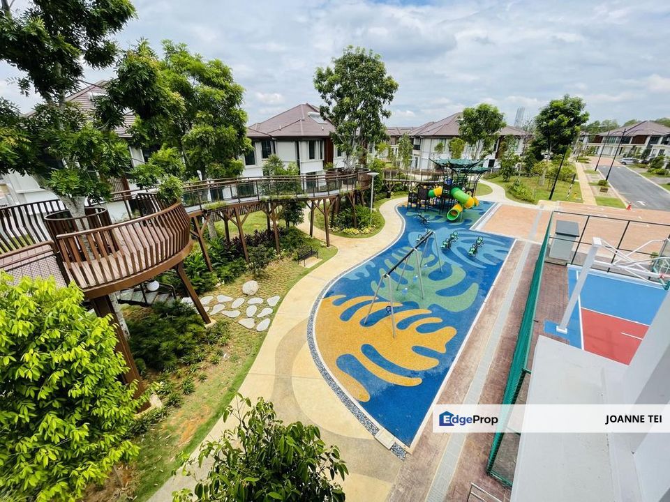 Zeyla @ Isle Of Botanica , Selangor, Cyberjaya