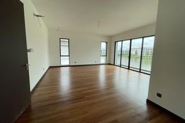 Isle of Botanica, Setia Eco Glades