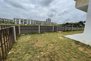 Isle of Botanica, Setia Eco Glades