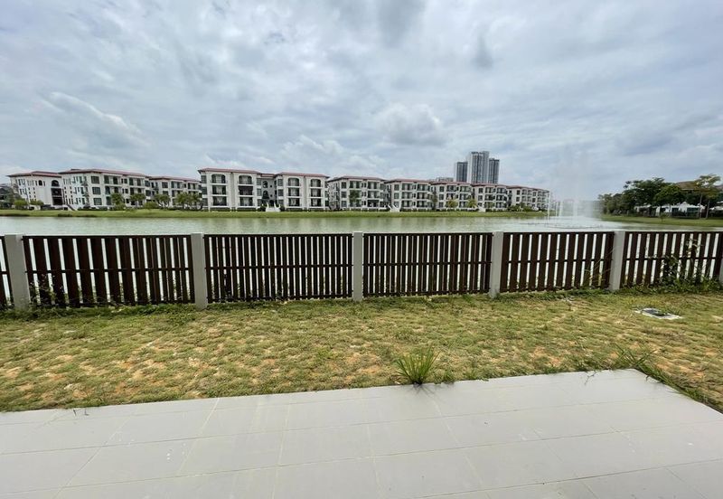 Isle of Botanica, Setia Eco Glades