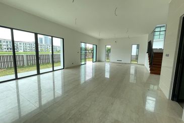 Isle of Botanica, Setia Eco Glades