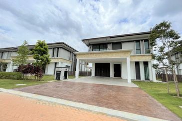 Isle of Botanica, Setia Eco Glades