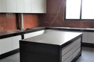 Perdana Lakeview East