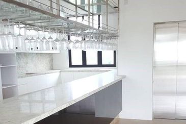 Perdana Lakeview East