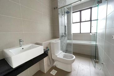 Isle of Kamares, Setia Eco Glades