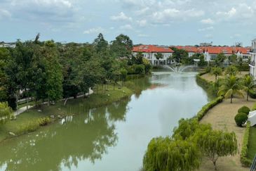 Isle of Kamares, Setia Eco Glades