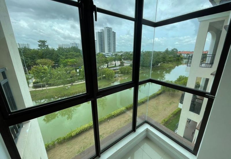 Isle of Kamares, Setia Eco Glades