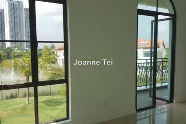 Isle of Kamares, Setia Eco Glades