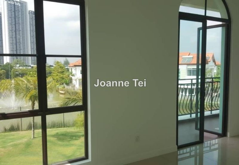 Isle of Kamares, Setia Eco Glades