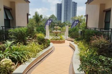 Isle of Kamares, Setia Eco Glades