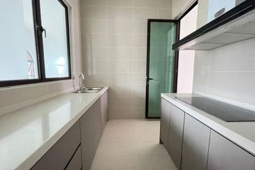 Isle of Kamares, Setia Eco Glades