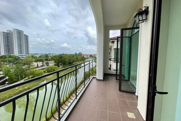 Isle of Kamares, Setia Eco Glades