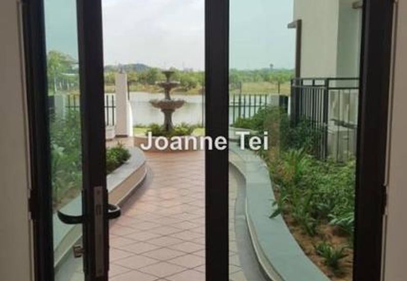 Isle of Kamares, Setia Eco Glades