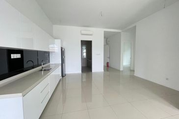 Isle of Kamares, Setia Eco Glades