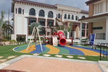 Isle of Kamares, Setia Eco Glades