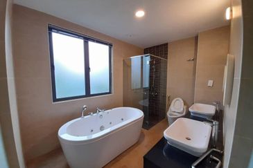 Lepironia Gardens, Setia Eco Glades