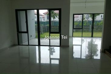 Lepironia Gardens, Setia Eco Glades