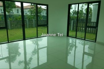 Lepironia Gardens, Setia Eco Glades