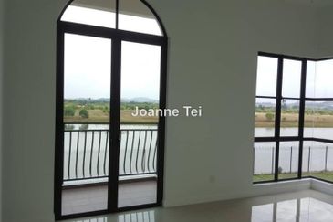 Isle of Kamares, Setia Eco Glades