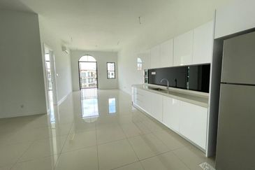 Isle of Kamares, Setia Eco Glades