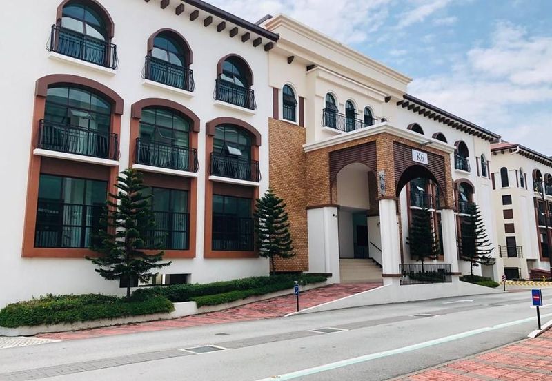 Isle of Kamares, Setia Eco Glades