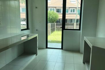 Charms of Nusantara, Setia Eco Glades