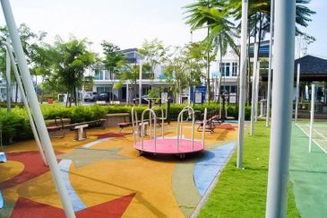 Perdana Lakeview East